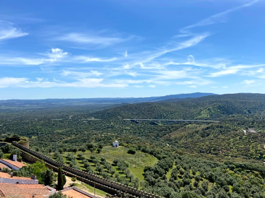 Jedna z wielu atrakcji jakie warto zobaczyć w Alentejo - Evoramonte. Widok z zamku.