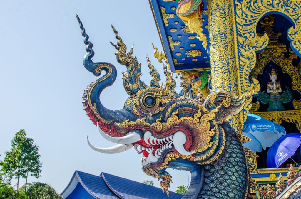 Rzeźba smoka w świątyni, Tajlandia.